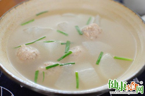 肉丸白蘿卜湯